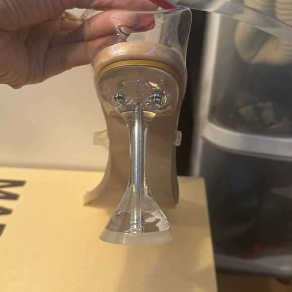 Thing ankle strapped heels - Picture 2 of 2